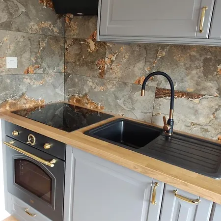 Car 아파트 비르