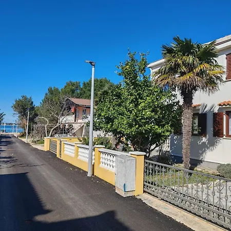 Car Apartament
