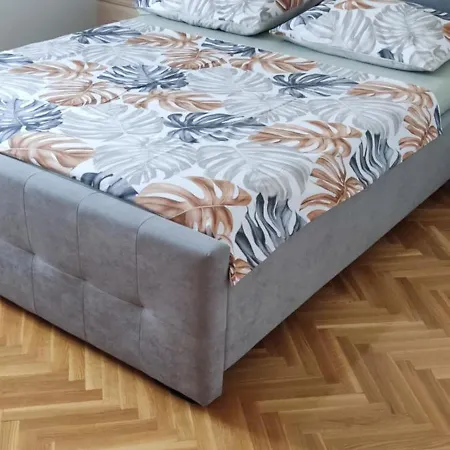 Car Apartment